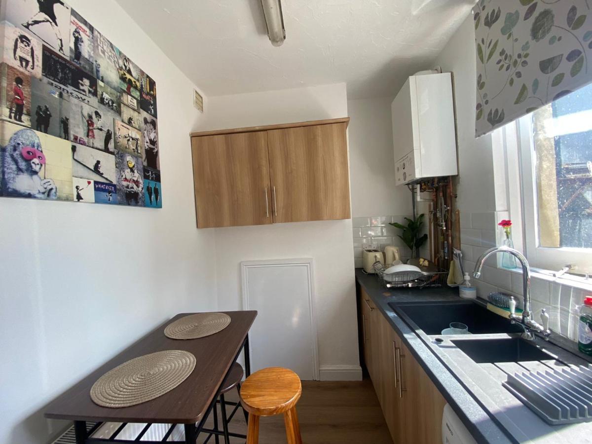 Mania Apartments Brighton Екстер'єр фото