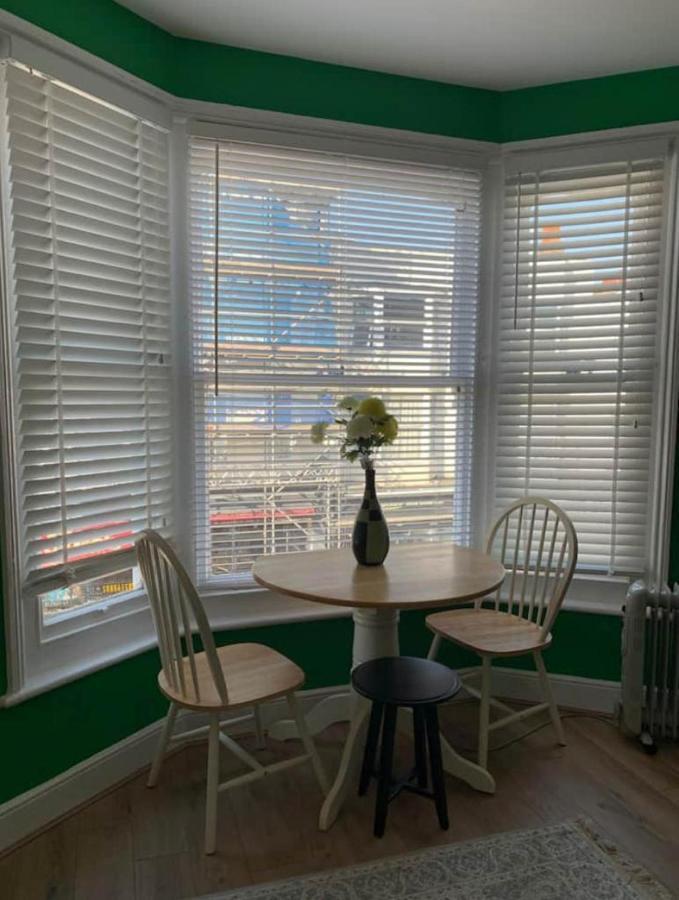Mania Apartments Brighton Екстер'єр фото