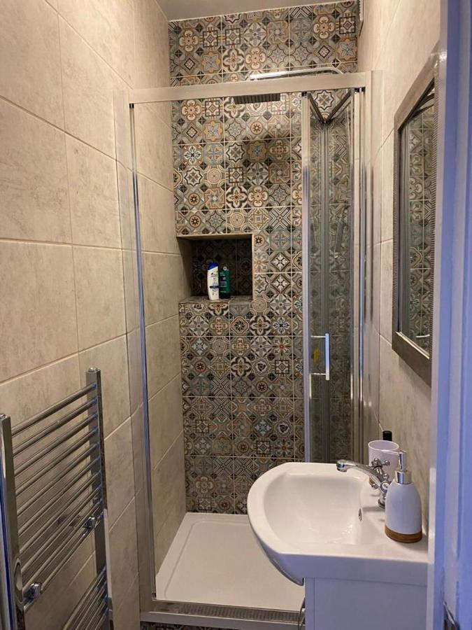 Mania Apartments Brighton Екстер'єр фото